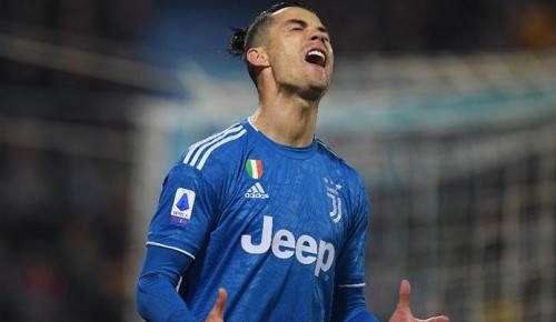 cristiano-ronaldo-corona.jpg