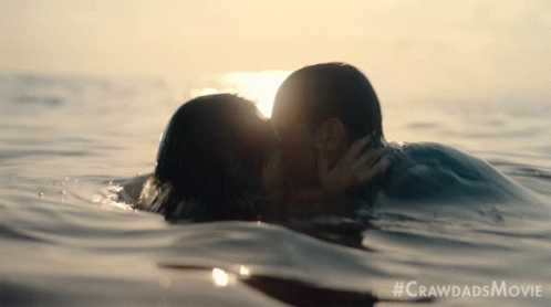 kissing-kya.gif